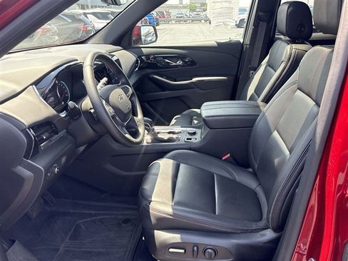 Certified 2024 Chevrolet Traverse RS w/ LPO, Floor Liner Package AWD/4WD image 19