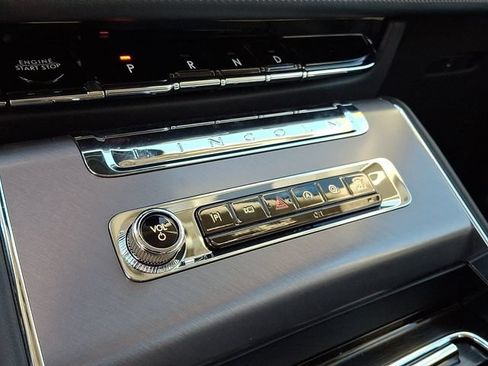 New 2026 Lincoln Aviator Reserve AWD/4WD image 12