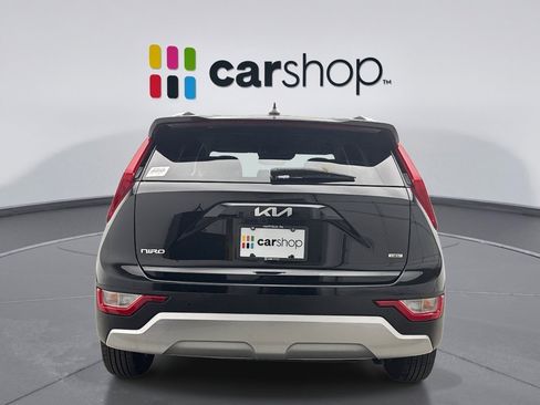 Used 2024 Kia Niro EX image 4
