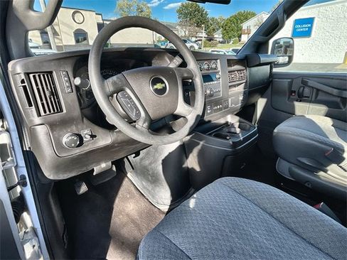 Used 2020 Chevrolet Express 3500 LT w/ LT Preferred Equipment Group image 10