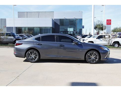 Used 2022 Lexus ES 350 w/ Premium Package image 7