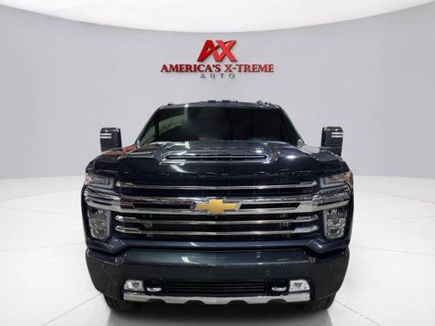 Used 2020 Chevrolet Silverado 2500 High Country w/ Technology Package AWD/4WD image 9