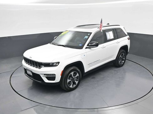 Used 2024 Jeep Grand Cherokee Limited 4xe AWD/4WD image 13