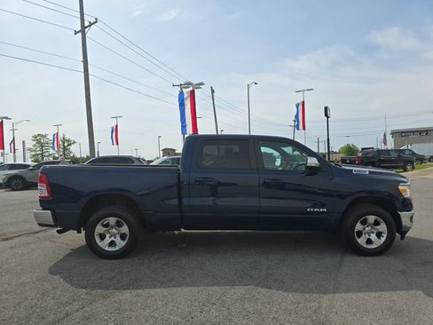 Used 2022 RAM 1500 Big Horn AWD/4WD image 4