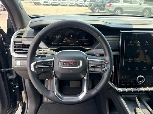 Used 2024 GMC Acadia Elevation AWD/4WD image 15