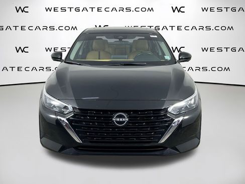 Used 2024 Nissan Sentra SV w/ SV Premium Package image 4