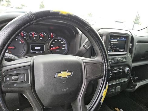 Used 2022 Chevrolet Silverado 2500 Custom w/ Custom Value Package RWD image 6