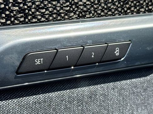 Used 2025 Cadillac Escalade V image 23