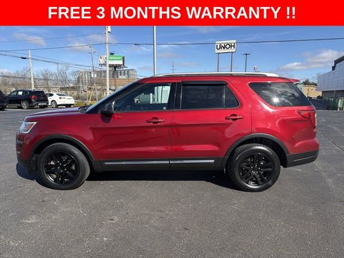 Used 2018 Ford Explorer XLT AWD/4WD image 27