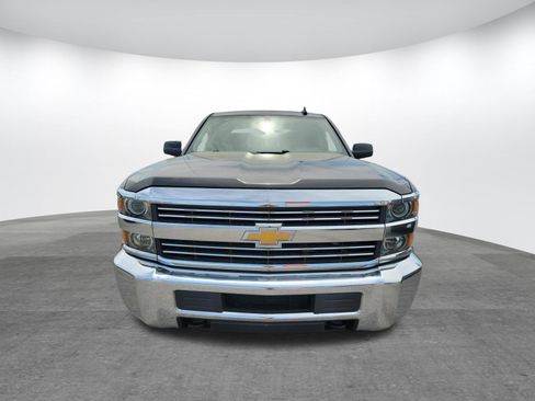Used 2017 Chevrolet Silverado 2500 LT AWD/4WD image 2