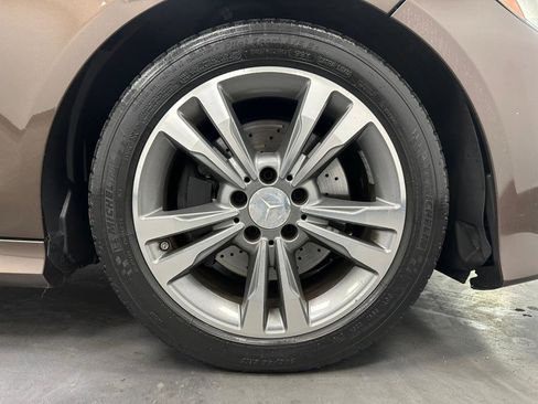 Used 2014 Mercedes-Benz E 350 4MATIC Sedan image 64