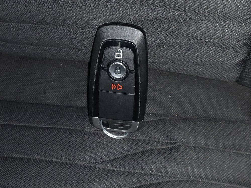 Used 2020 Ford Explorer XLT RWD image 32