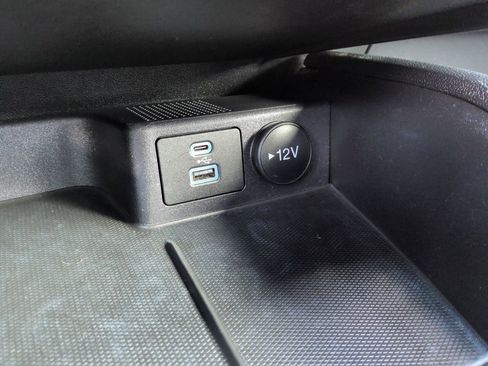 Certified 2022 Ford Escape SE w/ SE Sport Appearance Package image 22