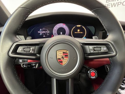 Used 2025 Porsche 911 Carrera image 14