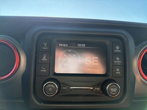 Used 2021 Jeep Wrangler Unlimited Sport AWD/4WD image 24