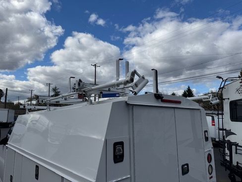 Used 2017 Chevrolet Express 3500 RWD image 26
