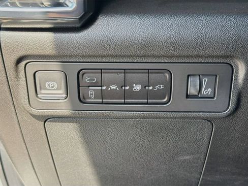 Used 2026 GMC Hummer EV SUV AWD/4WD image 36
