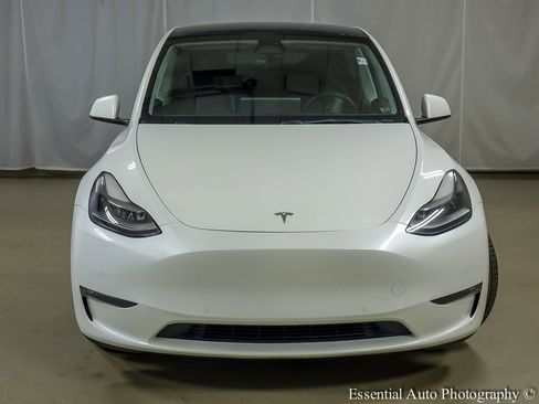 Used 2022 Tesla Model Y Performance image 5