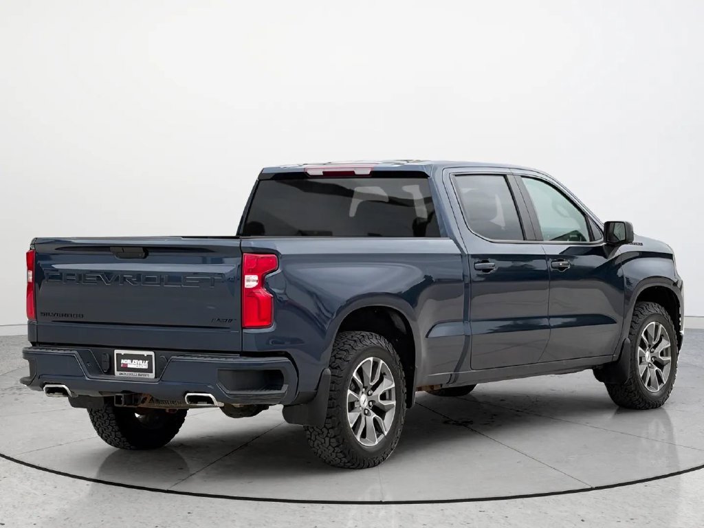 Used 2022 Chevrolet Silverado 1500 RST AWD/4WD image 2
