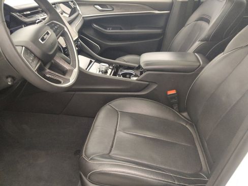 Used 2022 Jeep Grand Cherokee Limited 4xe w/ Luxury Tech Group II image 17