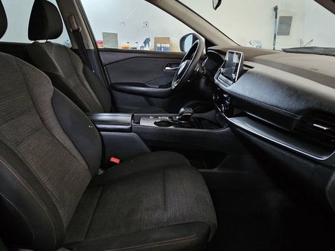 Used 2021 Nissan Rogue SV FWD image 15