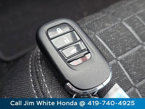Certified 2024 Honda HR-V LX image 21