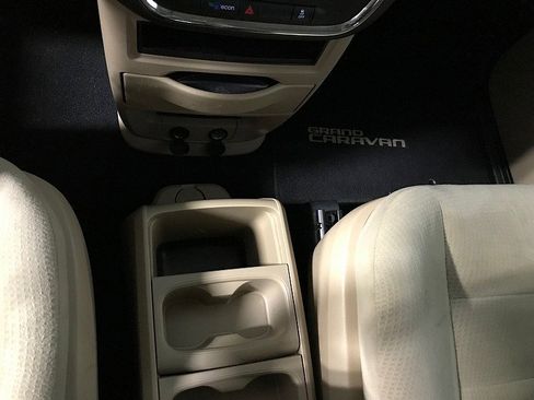 Used 2016 Dodge Grand Caravan SE w/ Quick Order Package 29E SE FWD image 28