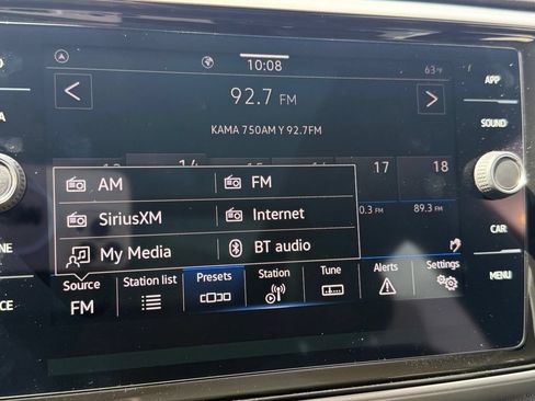 Used 2023 Volkswagen Atlas Cross Sport SE w/ Panoramic Sunroof Package FWD image 25