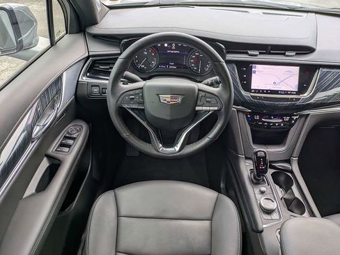 Certified 2024 Cadillac XT6 Premium Luxury w/ Technology Package AWD/4WD image 15