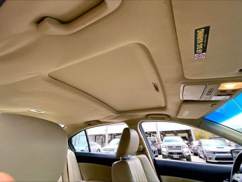 Used 2011 Honda Accord EX-L image 12