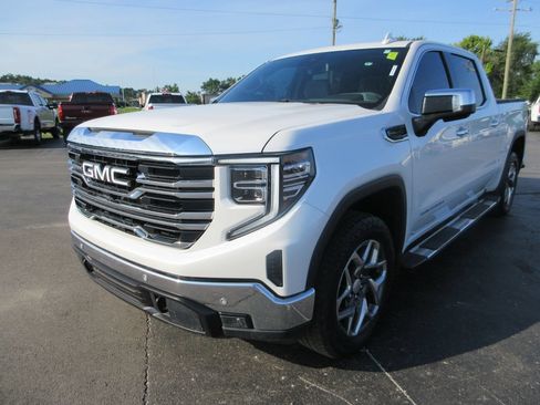 Certified 2022 GMC Sierra 1500 SLT w/ SLT Premium Plus Package AWD/4WD image 14
