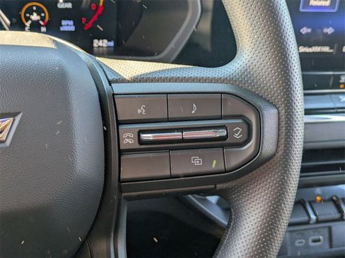 Used 2025 Chevrolet Colorado W/T image 19