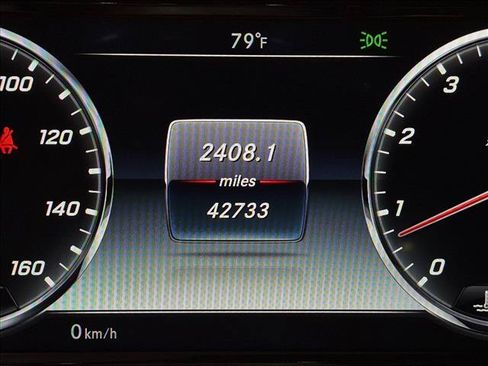 Used 2017 Mercedes-Benz S 550 4MATIC Sedan image 11