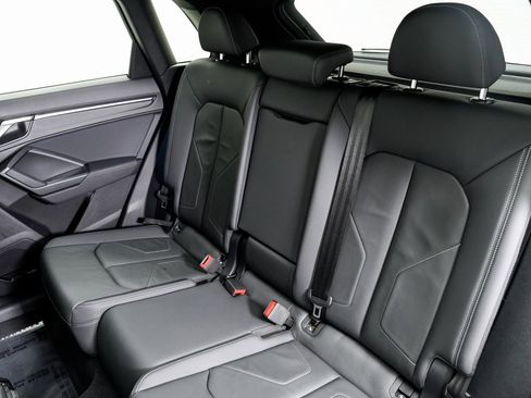 Used 2022 Audi Q3 2.0T Premium Plus image 23