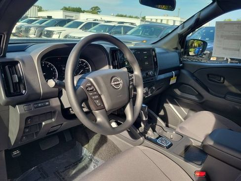 New 2026 Nissan Frontier SV w/ Tow Package AWD/4WD image 14
