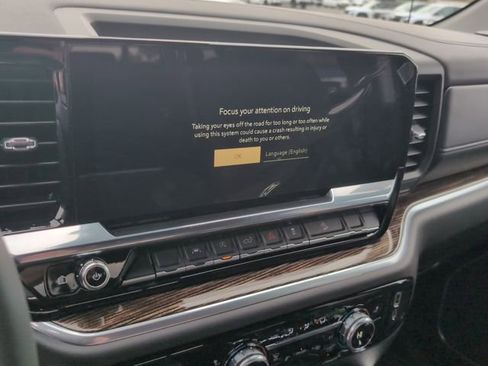 New 2026 GMC Sierra 1500 Elevation image 23