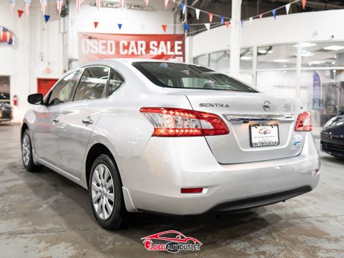 Used 2014 Nissan Sentra SV w/ SV Driver Package image 5