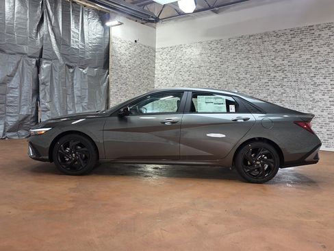 New 2026 Hyundai Elantra Sport w/ Cargo Package image 5