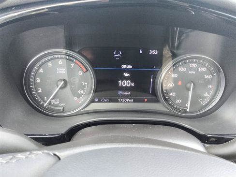 Used 2023 Cadillac XT6 Premium Luxury w/ Technology Package FWD image 33