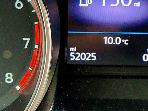 Used 2018 Volkswagen Tiguan S image 15