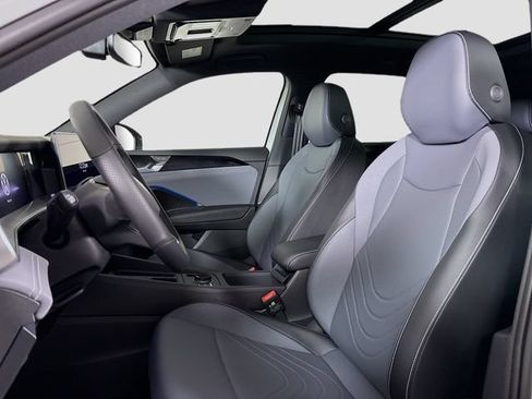 New 2026 Volkswagen Tiguan SE R-Line AWD/4WD image 21