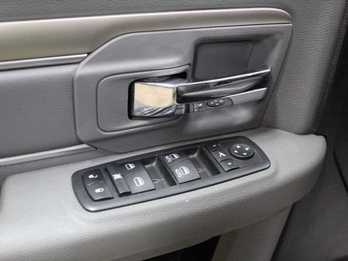 Used 2019 RAM 1500 Big Horn AWD/4WD image 16