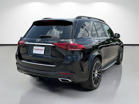 Used 2021 Mercedes-Benz GLE 350 4MATIC w/ AMG Line Exterior image 3