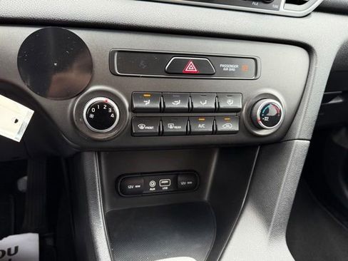 Used 2019 Kia Sportage LX FWD image 21