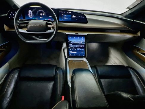 Used 2024 Lucid Air Touring AWD/4WD image 28