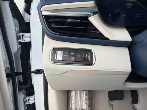 New 2026 Buick Enclave Avenir w/ Super Cruise Package image 30