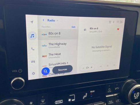 Certified 2024 Toyota Highlander LE image 10