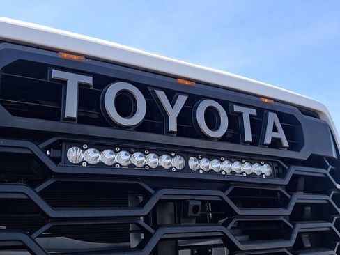 Used 2024 Toyota Tundra SR5 w/ SR5 Convenience Package AWD/4WD image 27