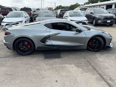 Used 2022 Chevrolet Corvette Stingray Coupe image 4