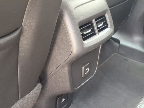 Used 2021 GMC Terrain SLT image 20